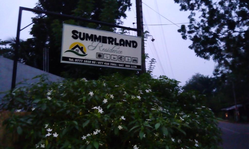 Summerland Residence Udawalawe Luaran gambar